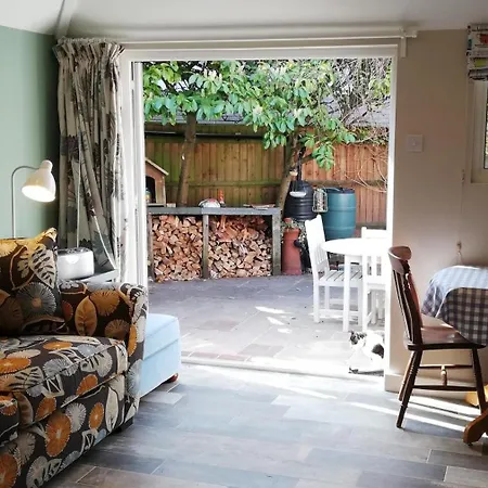 Fox'S Den Dog Friendly, Self-Contained Guest Suite Lymington Exterior foto