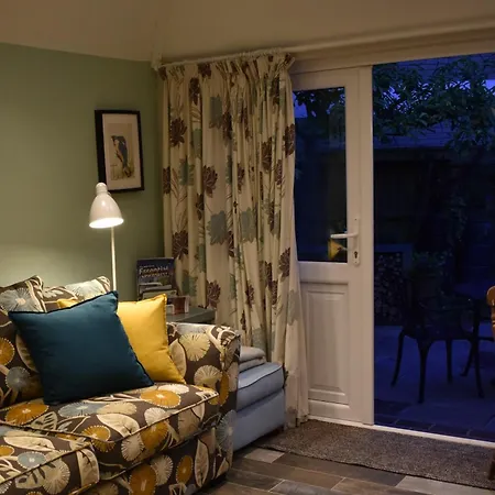 Fox'S Den Dog Friendly, Self-Contained Guest Suite Lymington Exterior foto