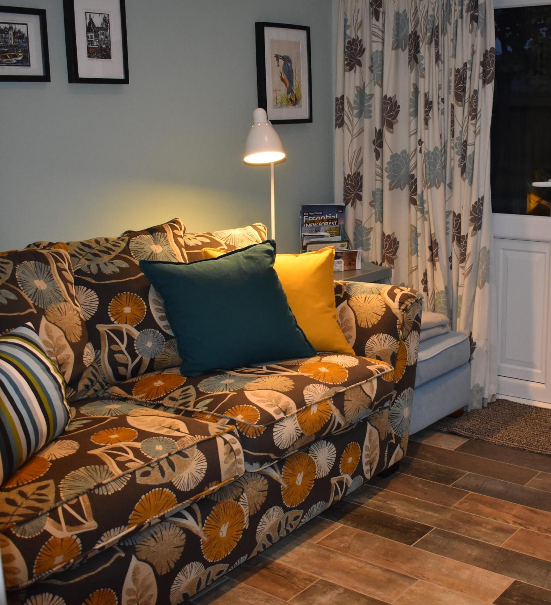 Fox's Den Dog Friendly, Self-contained Guest Apartment *